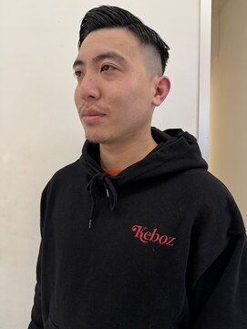 マカロンコワフュールドウシワカマル(macaron coiffure de ushiwakamaru) バーバースタイル