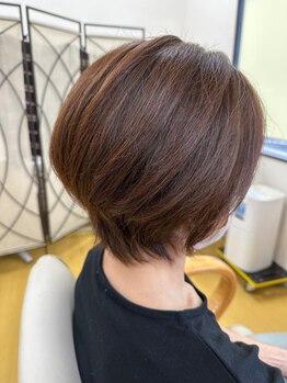 おしゃれ泥棒 亀山店の写真/【県外から通ってくださる方も】デザイン性の高い似合わせショート◎実力派スタイリストが個性を引き出す♪