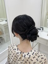 モカラ バイ レーコ(mokara by REKO)&nbsp;シニヨンヘア