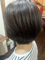 リリ(Liri)&nbsp;大人ボブスタイル　オーガニックグレイカラー