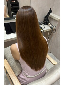 ジーナ 本八幡(Zina) うるつやレイヤーカット　Zina 本八幡