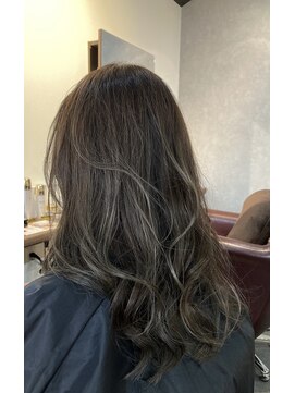 タノ(tano) グラデーショングレージュ