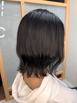 イゾラ(isola) 【isola】韓国風/肩下レイヤーボブ/小顔カット/くびれヘア