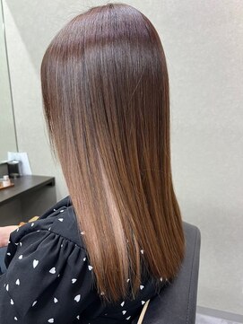 ネウィ 秋田(newi) インナーカラー ベビーピンク