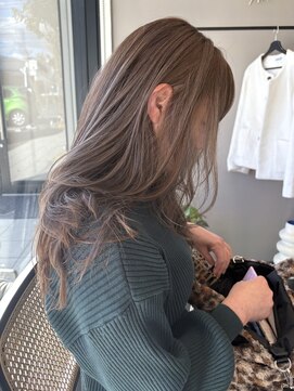 【REINA】グレージュ×レイヤーカット