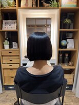 アンボス(Ambos) まとまりのあるボブ!