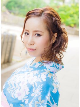 パシャ(Pasha) ゆるふわサイド編み込みアップ