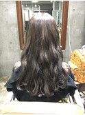 グレージュ×ハイライト
