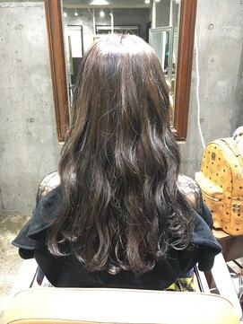 サロンドミルク 原宿(salon de MiLK) グレージュ×ハイライト