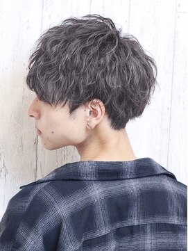 ベーア メロー(Bar mellow) 刈り上げ前下がり束感グランジマッシュ【モテ髪・イケメン】