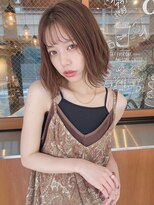 シェルター バイ トウキョウ(Shelter by TOKYO)&nbsp;『毛束感 ×ベージュ』くびれふわミディ/イヤリングカラー