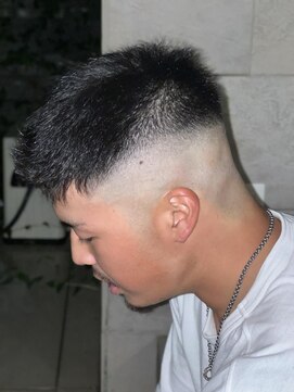 アレクサンドルオブカラーズカナザワ(ALEXANDRE OF COLORS KANAZAWA) スキンフェード