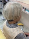 ショートボブ