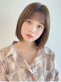 内巻きボブ大人かわいいシースルーバングミルクティーベージュ