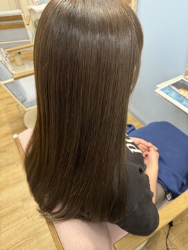ヘアーサロン トゥリークル(Hair Salon Treacle) オリーブベージュカラー