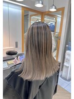 ユニ バイ マグ 長野店(Uni.by Mag)&nbsp;ミルクティーベージュコントラストバレイヤージュ