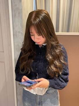 エッセ 大阪梅田茶屋町店(esse) オリーブカラー