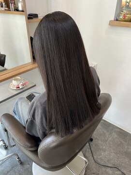 ア ドリームアップスタジオ レストアール(A DREAM UP STUDIO restR) THEツヤ