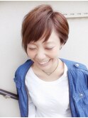 dee 大人かわいい耳かけショート