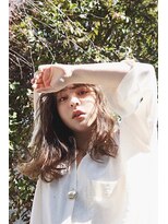 ヌイ 横浜(nui) アンニュイウェーブ_ホワイトアッシュコンマヘアエアリーミディ