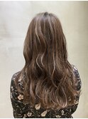 派手すぎないお洒落ナチュラルハイライト