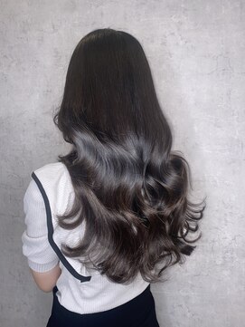 グリス(GRIZZ) 【ふんわり艶髪】#エクステ#シールエクステ#韓国