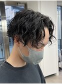 ツイストスパイラルパーマメンズパーママッシュウルフパーマ眉毛