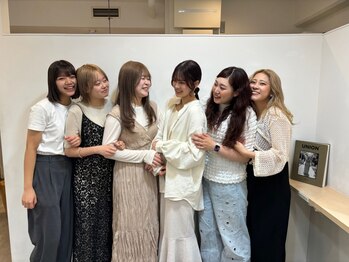 エイチ 梅田(H)の写真/【梅田/女性専用サロン】女性ならではの繊細なセンスで丁寧なデザインを。理想のスタイルを一緒に叶える◎
