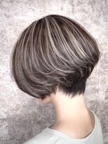 イエローコーン 金沢文庫店(YELLOW CORN)&nbsp;白髪を活かした3Dハイライトカラー