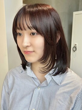 ナナローネス(nana loness) 顔まわりレイヤー　レイヤーカット　ミディアムレイヤー