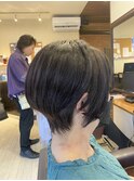 ショートボブ・耳かけショート・大人・ツヤツヤ