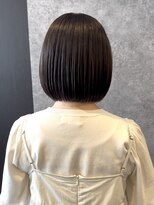 シック(chic.)&nbsp;20代/ボブ/ミニボブ/透明感カラー/ぷつっとボブ/切りっぱなし