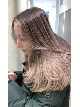 テラ 仙台(Tera) バレイヤージュ ベージュ グラデーションカラー