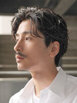 フィフス 渋谷(fifth)&nbsp;渋谷大人スパイラルパーマメンズカットセンターパート緩めパーマ