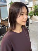 大人ミディアムレイヤー/グレージュ/前髪なし/20代30代