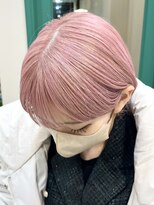 イギー(igggy)&nbsp;ケアブリーチ　ハイトーン　暖色系　マッシュショート　ピンク