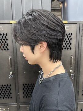 ギークス(GEEKS) 【GEEKS渋谷】センターパートウルフ/ブルーブラック/韓国風ヘア