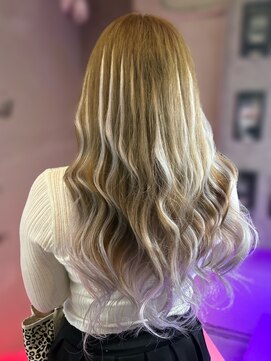ラニシス ヘアー(Lanisis Hair) エクステ染めちゃえ!!!