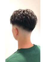 オーラム(OORAM)&nbsp;スキンフェード×クセ毛風パーマ