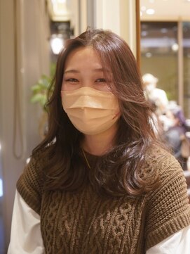 ビュートリアム 梅田(BEAUTRIUM) 外ハネミディアム/くびれ巻き/韓国/ウェーブ/茶屋町/梅田/大阪