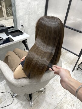 イーズ バイ インス(Yeeee.s by INCE) 白髪ぼかし/脱白髪染め/脱白髪染めハイライト/透明感