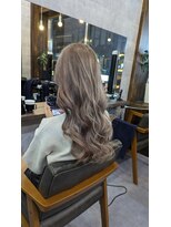 シアン 京都河原町店(CYAN) ホワイトベージュ