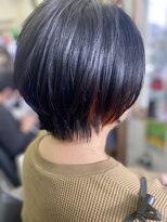 ピックアップ(Pick UP)&nbsp;ショートボブ　イヤリングカラー　オレンジカラー　20代30代40代