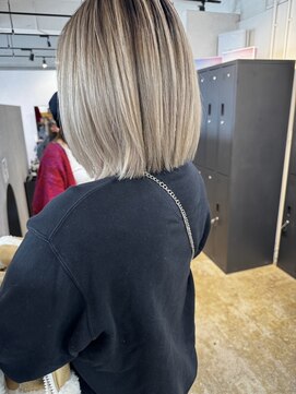 メリー オオサカ(Merly Osaka) オシャレさんに人気!ハイトーンバレイヤージュ!