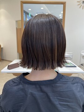 シュヴー 浦安店(CHEVEUX) 切りっぱなしボブ