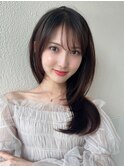 20代シースルーぱっつん前髪で結んでかわいいフェイスレイヤー