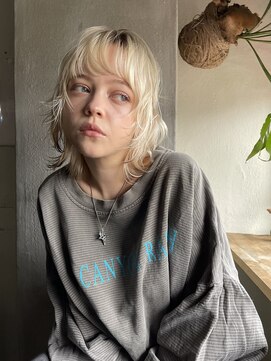 ソイ 下北沢(soi) ホワイトブロンド_ウルフレイヤー