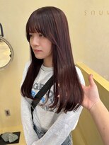 スニュウ(snuw)&nbsp;ふんわりミディアムヘア/顔まわりカット