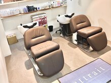 フルフラットのシャンプー台で極上のケアを【全席個室】