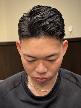 ヒロギンザ 大阪本店(HIRO GINZA) アイロンパーマ×スキンフェード